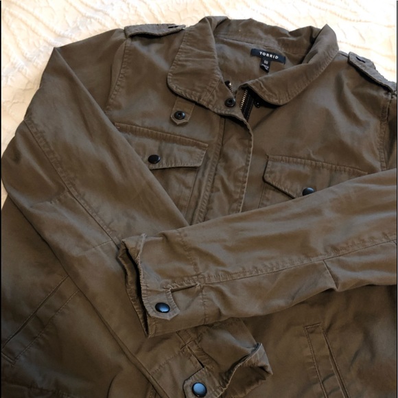 Torrid jacket - Picture 4 of 5